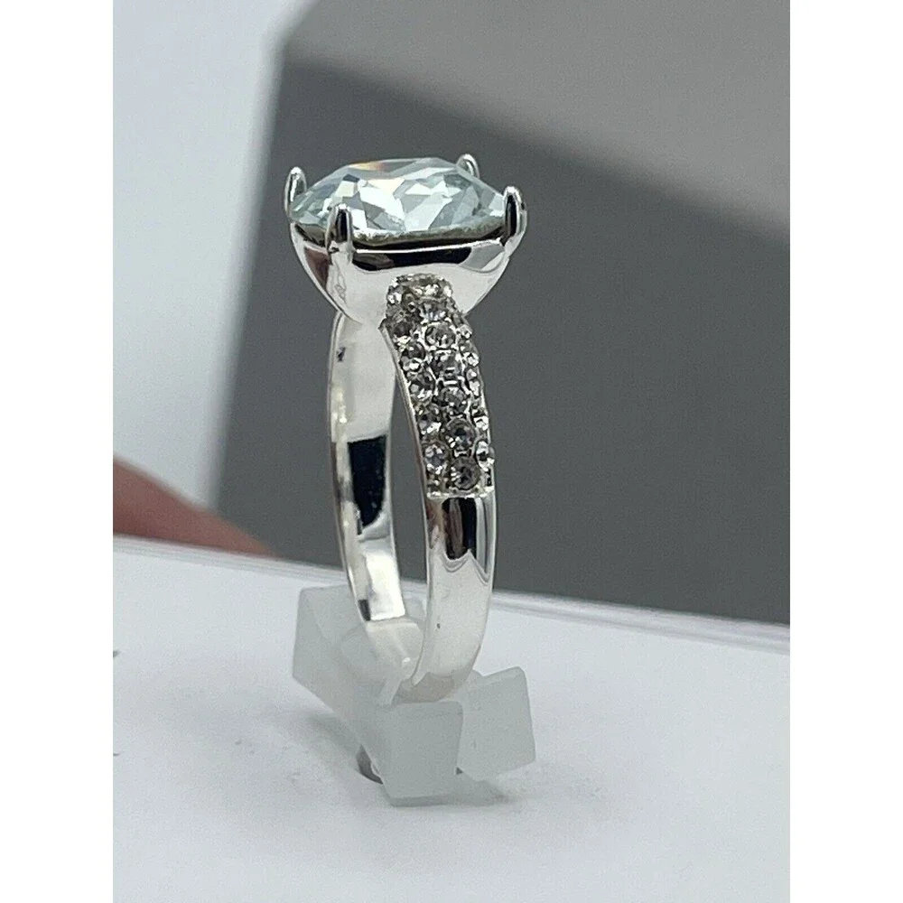 Belk Silver Tone Mint Green CZ Ring Sz 7 New